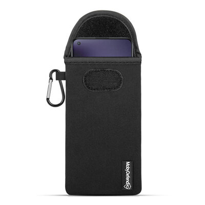 Hoesje voor OnePlus Nord CE 2 - MobyDefend Neopreen Pouch Met Karabijnhaak - Insteekhoesje - Riemlus Hoesje - Zwart