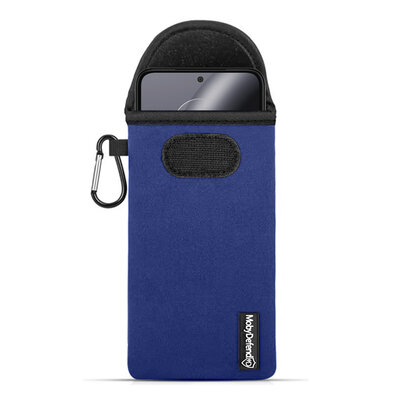 Hoesje voor Motorola Edge 30 Neo - MobyDefend Neopreen Pouch Met Karabijnhaak - Insteekhoesje - Riemlus Hoesje - Blauw