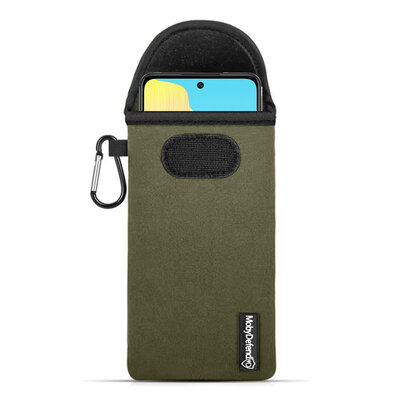 Hoesje voor Oppo A98 - MobyDefend Neopreen Pouch Met Karabijnhaak - Insteekhoesje - Riemlus Hoesje - Groen