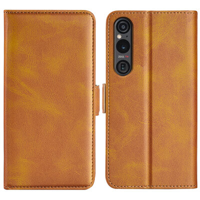 Sony Xperia 1 VI Hoesje - MobyDefend Luxe Wallet Book Case (Sluiting Zijkant) - Lichtbruin