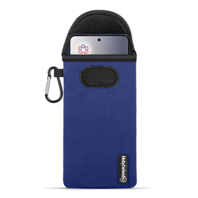Hoesje voor Motorola Edge 60 / Motorola Edge 60 Fusion - MobyDefend Neopreen Pouch Met Karabijnhaak - Insteekhoesje - Riemlus Hoesje - Blauw