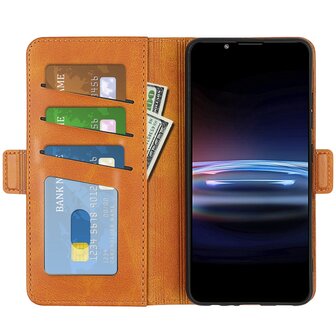 Sony Xperia Pro-I Hoesje, MobyDefend Luxe Wallet Book Case (Sluiting Zijkant), Lichtbruin