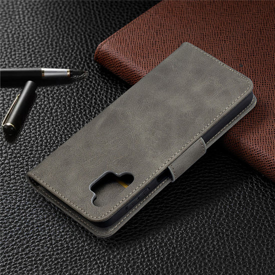 Samsung Galaxy A32 (5G) Hoesje - MobyDefend Wallet Book Case Met Koord - Grijs