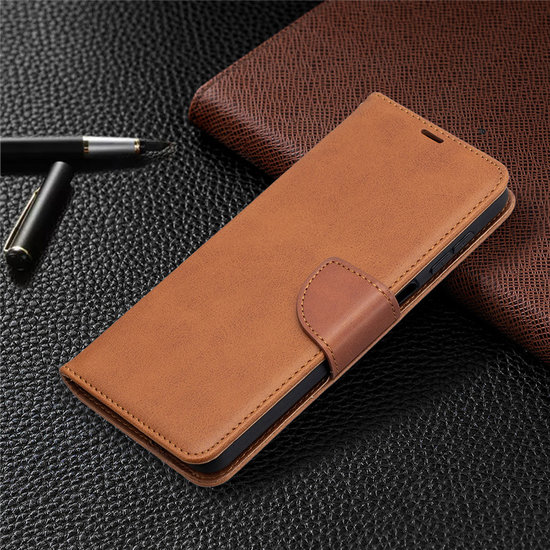 Samsung Galaxy A12 / M12 Hoesje - MobyDefend Wallet Book Case Met Koord - Bruin