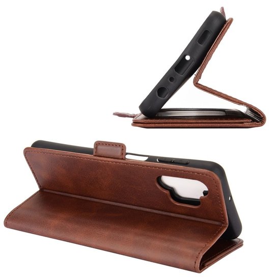 Samsung Galaxy A32 (4G) Hoesje - MobyDefend Luxe Wallet Book Case (Sluiting Zijkant) - Bruin