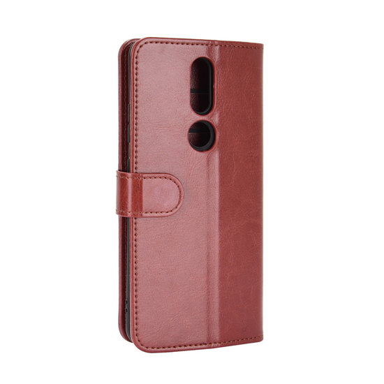 Nokia 2.4 hoesje, MobyDefend Wallet Book Case (Sluiting Achterkant), Bruin