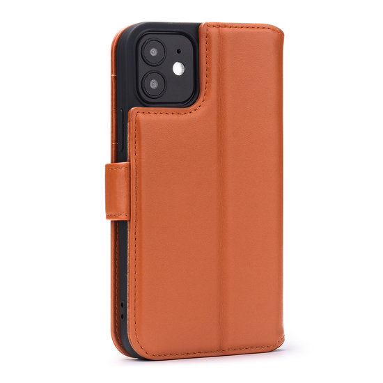 iPhone 12 / iPhone 12 Pro Hoesje, Luxe MobyDefend Wallet Bookcase, Lichtbruin