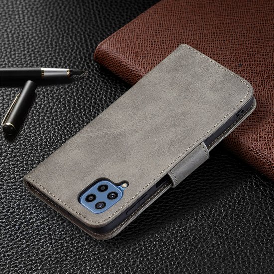 Samsung Galaxy M22 / Galaxy A22 4G Hoesje - MobyDefend Wallet Book Case Met Koord - Grijs