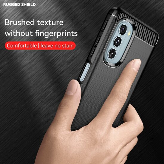 Motorola Moto G51 Hoesje - MobyDefend TPU Backcover - Geborstelde Metaal &amp; Carbon-Look - Zwart