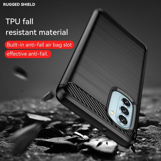 Motorola Moto G51 Hoesje - MobyDefend TPU Backcover - Geborstelde Metaal &amp; Carbon-Look - Zwart