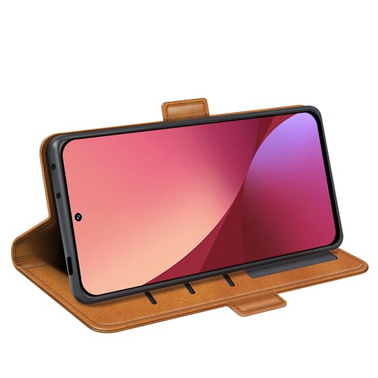 Xiaomi 12 / 12X Hoesje - MobyDefend Luxe Wallet Book Case (Sluiting Zijkant) - Lichtbruin