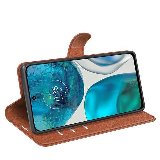 Motorola Moto G52 Hoesje - MobyDefend Kunstleren Wallet Book Case (Sluiting Voorkant) - Bruin