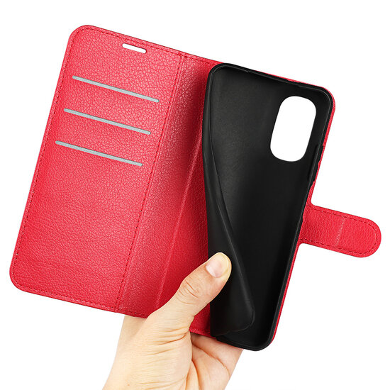 Motorola Moto G52 Hoesje - MobyDefend Kunstleren Wallet Book Case (Sluiting Voorkant) - Rood