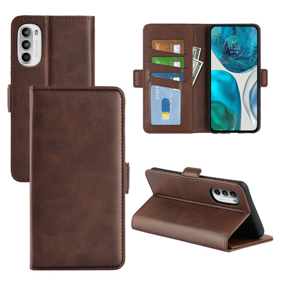 Motorola Moto G52 Hoesje - MobyDefend Luxe Wallet Book Case (Sluiting Zijkant) - Bruin