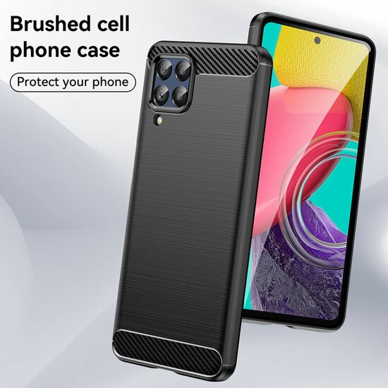 Samsung Galaxy M53 Hoesje - MobyDefend TPU Backcover - Geborstelde Metaal &amp; Carbon-Look - Rood