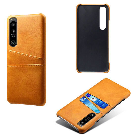 Sony Xperia 1 IV Hoesje - MobyDefend Lederen Backcover Met Vakjes Voor Pasjes - Cognacbruin