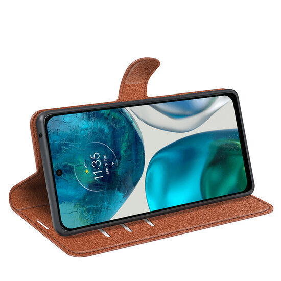 Motorola Moto G42 Hoesje - MobyDefend Kunstleren Wallet Book Case (Sluiting Voorkant) - Bruin