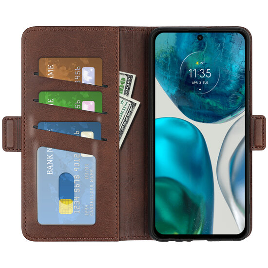 Motorola Moto G42 Hoesje - MobyDefend Luxe Wallet Book Case (Sluiting Zijkant) - Bruin
