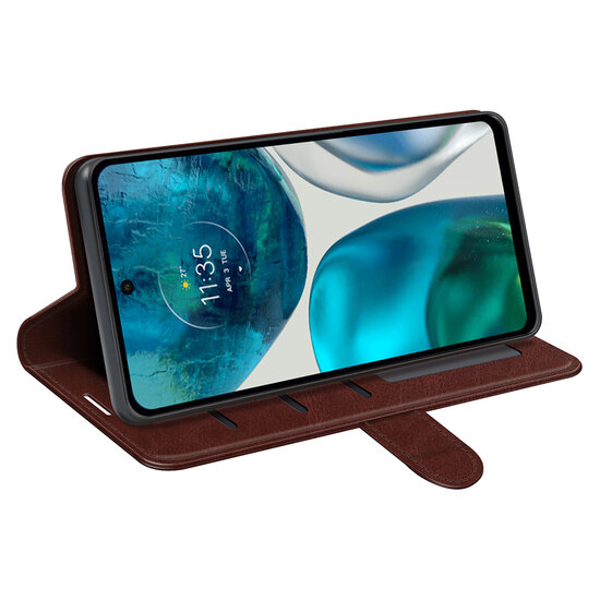 Motorola Moto G42 Hoesje - MobyDefend Wallet Book Case (Sluiting Achterkant) - Bruin
