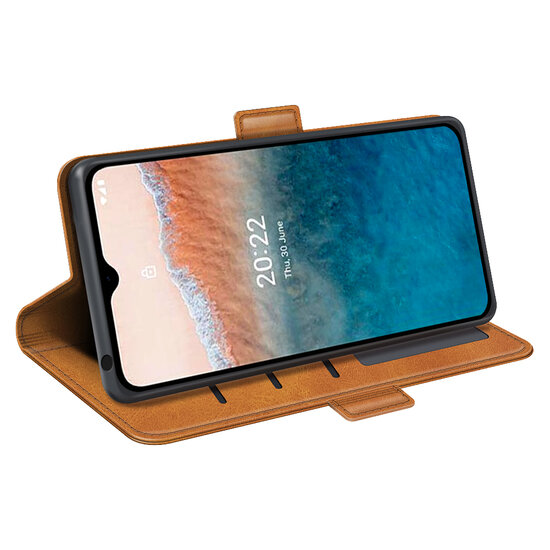 Nokia C21 Plus Hoesje - MobyDefend Luxe Wallet Book Case (Sluiting Zijkant) - Lichtbruin