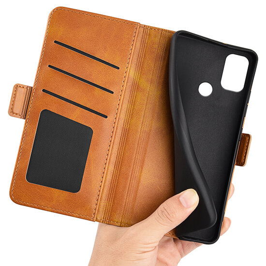Nokia C21 Plus Hoesje - MobyDefend Luxe Wallet Book Case (Sluiting Zijkant) - Lichtbruin