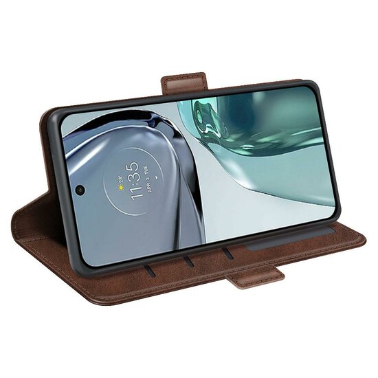 Motorola Moto G62 Hoesje - MobyDefend Luxe Wallet Book Case (Sluiting Zijkant) - Bruin