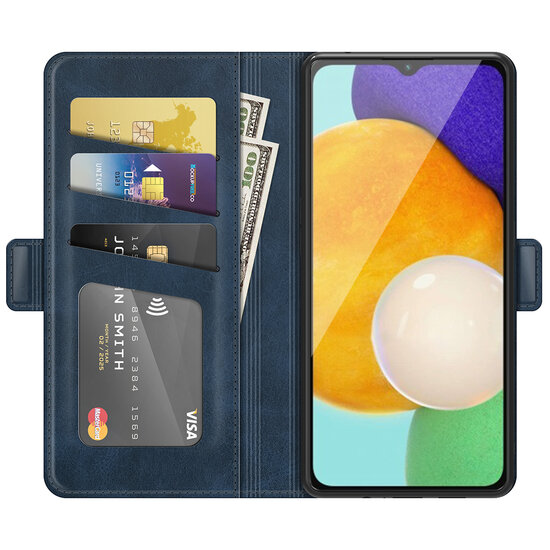 Samsung Galaxy A04s Hoesje - MobyDefend Luxe Wallet Book Case (Sluiting Zijkant) - Blauw