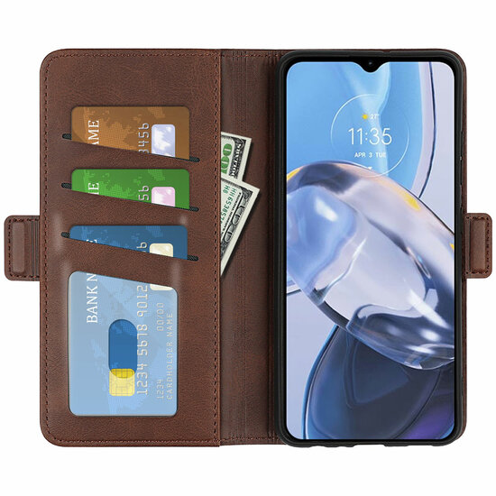 Motorola Moto E22 / E22i Hoesje - MobyDefend Luxe Wallet Book Case (Sluiting Zijkant) - Bruin
