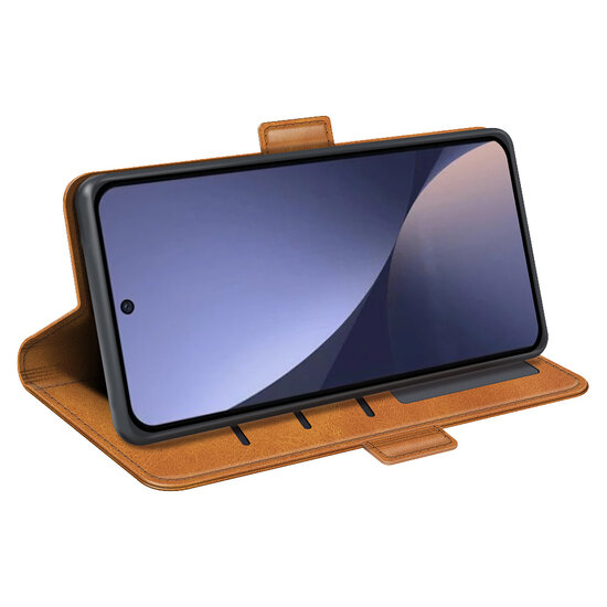 Xiaomi 13 Pro Hoesje - MobyDefend Luxe Wallet Book Case (Sluiting Zijkant) - Lichtbruin