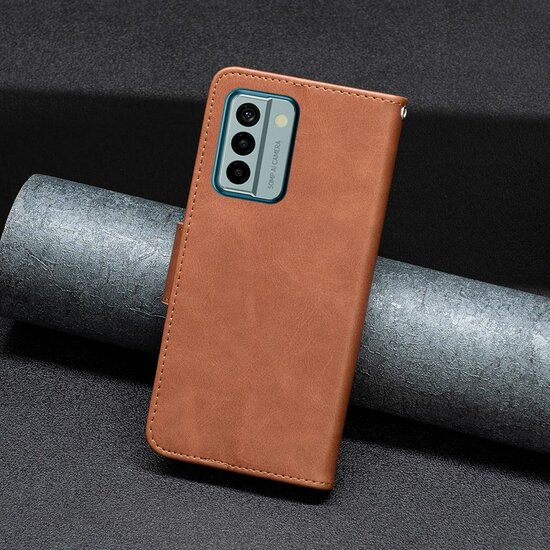 Nokia G22 Hoesje - MobyDefend Wallet Book Case Met Koord - Bruin