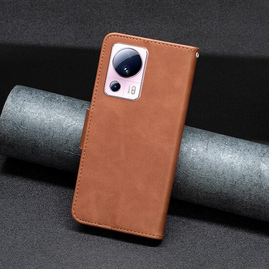 Xiaomi 13 Lite Hoesje - MobyDefend Wallet Book Case Met Koord - Bruin
