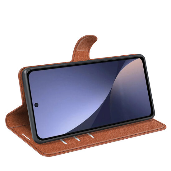 Xiaomi 13 Pro Hoesje - MobyDefend Kunstleren Wallet Book Case (Sluiting Voorkant) - Bruin
