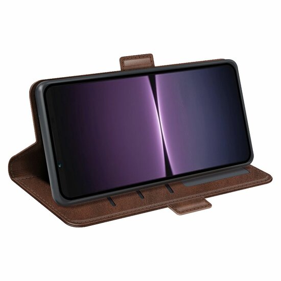 Sony Xperia 1 V Hoesje - MobyDefend Luxe Wallet Book Case (Sluiting Zijkant) - Bruin
