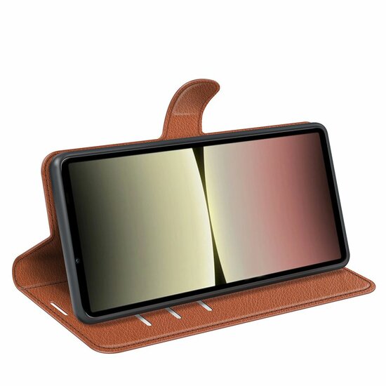 Sony Xperia 10 V Hoesje - MobyDefend Kunstleren Wallet Book Case (Sluiting Voorkant) - Bruin
