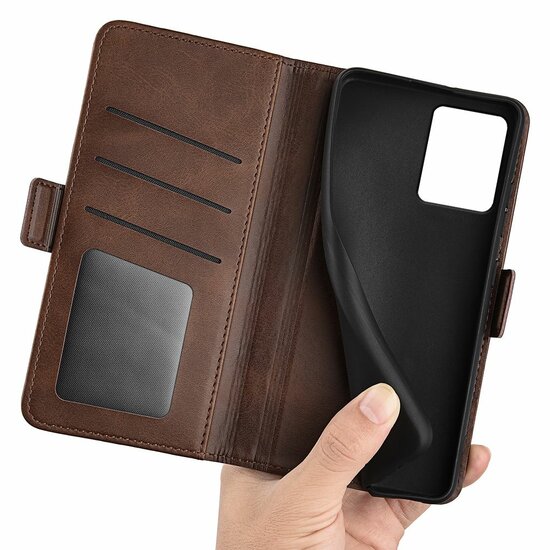 Motorola Moto G14 Hoesje, MobyDefend Luxe Wallet Book Case (Sluiting Zijkant), Bruin