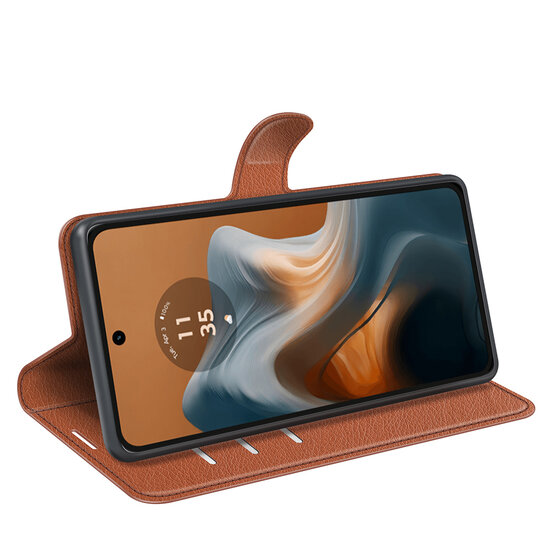 Motorola Moto G34 Hoesje - MobyDefend Kunstleren Wallet Book Case (Sluiting Voorkant) - Bruin