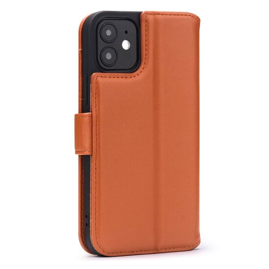 iPhone 12 / iPhone 12 Pro Hoesje - Luxe MobyDefend Wallet Bookcase - Lichtbruin