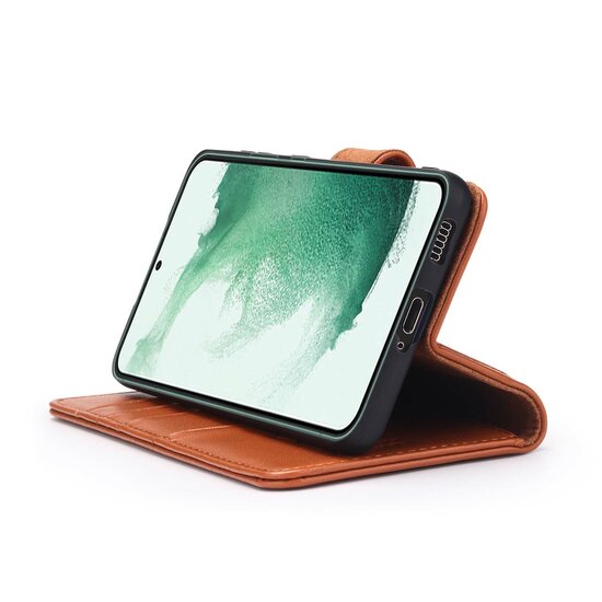 Samsung Galaxy S22 Plus (S22+) Hoesje - Luxe MobyDefend Wallet Bookcase - Lichtbruin