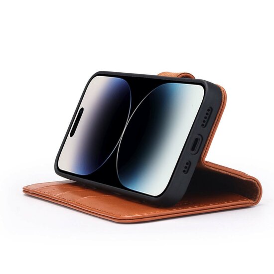 iPhone 14 Pro Hoesje - Luxe MobyDefend Wallet Bookcase - Lichtbruin