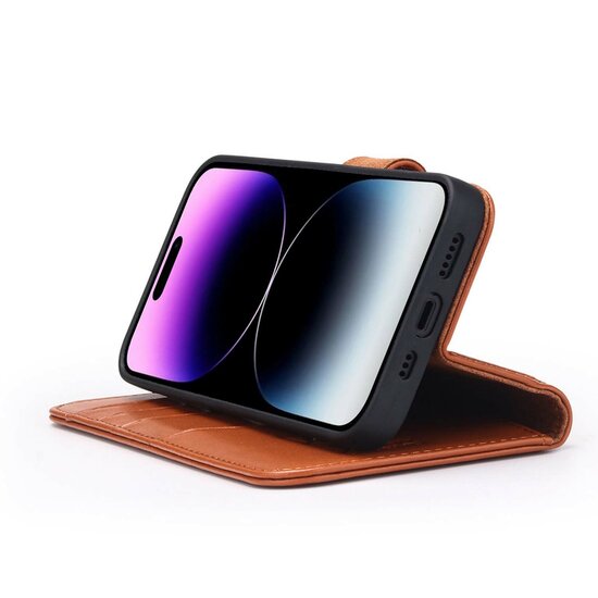 iPhone 14 Pro Max Hoesje - Luxe MobyDefend Wallet Bookcase - Lichtbruin
