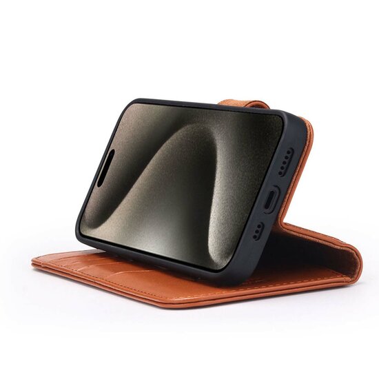 iPhone 15 Pro Max Hoesje - Luxe MobyDefend Wallet Bookcase - Lichtbruin