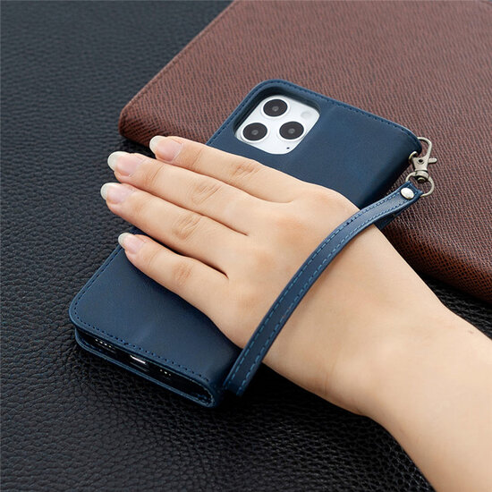 iPhone 12 / iPhone 12 Pro Hoesje - MobyDefend Wallet Book Case Met Koord - Blauw