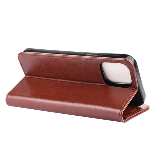 Apple iPhone 12 / iPhone 12 Pro Hoesje - MobyDefend Wallet Book Case (Sluiting Achterkant) - Bruin