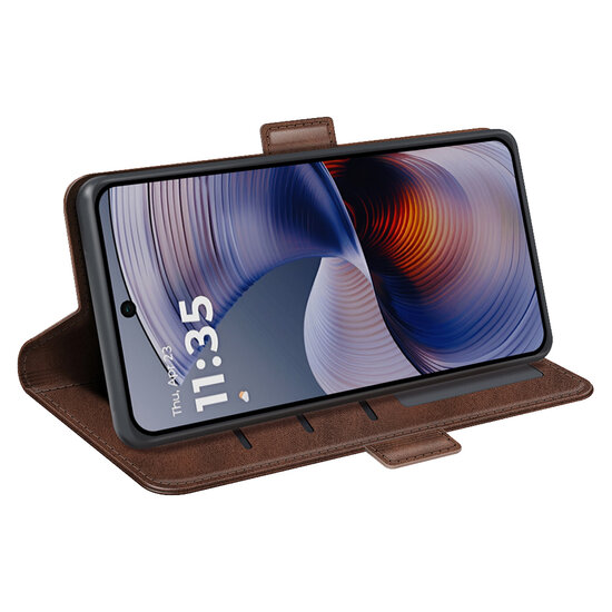 Motorola Moto G55 Hoesje - MobyDefend Luxe Wallet Book Case (Sluiting Zijkant) - Bruin