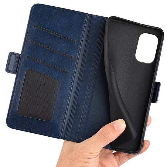 Motorola Moto G55 Hoesje - MobyDefend Luxe Wallet Book Case (Sluiting Zijkant) - Blauw