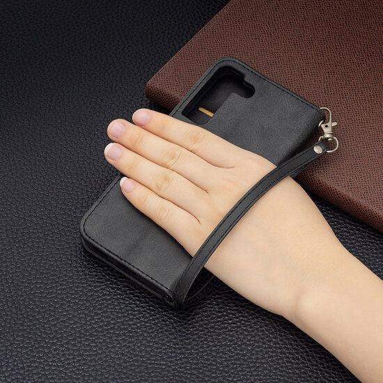 Samsung Galaxy S22 Hoesje - MobyDefend Wallet Book Case Met Koord - Zwart