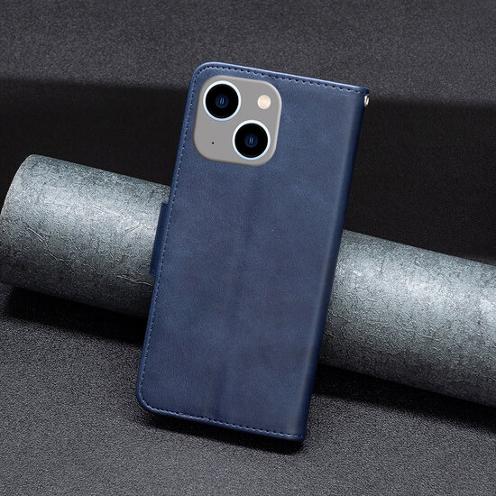 iPhone 14 Plus Hoesje - MobyDefend Wallet Book Case Met Koord - Blauw