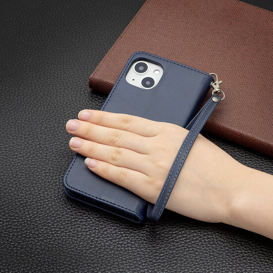 iPhone 13 Hoesje - MobyDefend Wallet Book Case Met Koord - Blauw