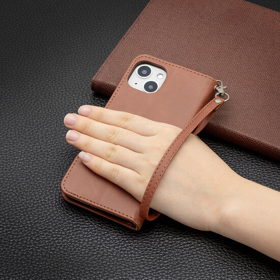 iPhone 13 Hoesje - MobyDefend Wallet Book Case Met Koord - Bruin