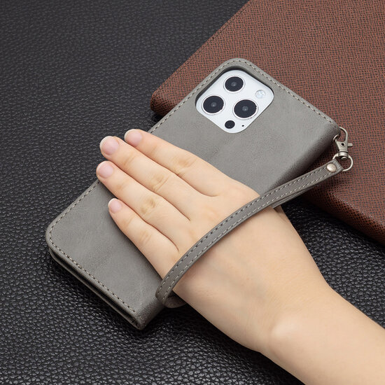 iPhone 13 Pro Hoesje - MobyDefend Wallet Book Case Met Koord - Grijs